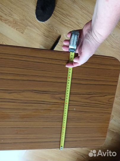 Столик для телевизора