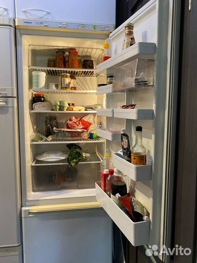Холодильник Siemens sikafrost