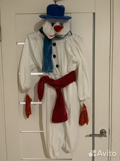 Новогодний костюм снеговика