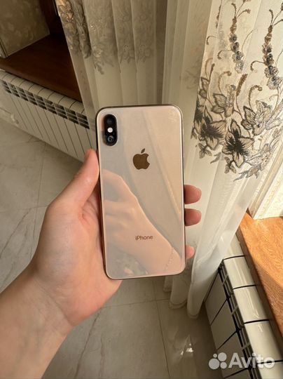 iPhone Xs, 64 ГБ