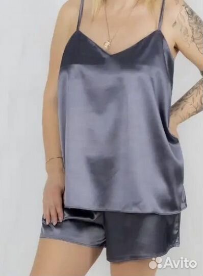 Пижпма серая атласная в брительках