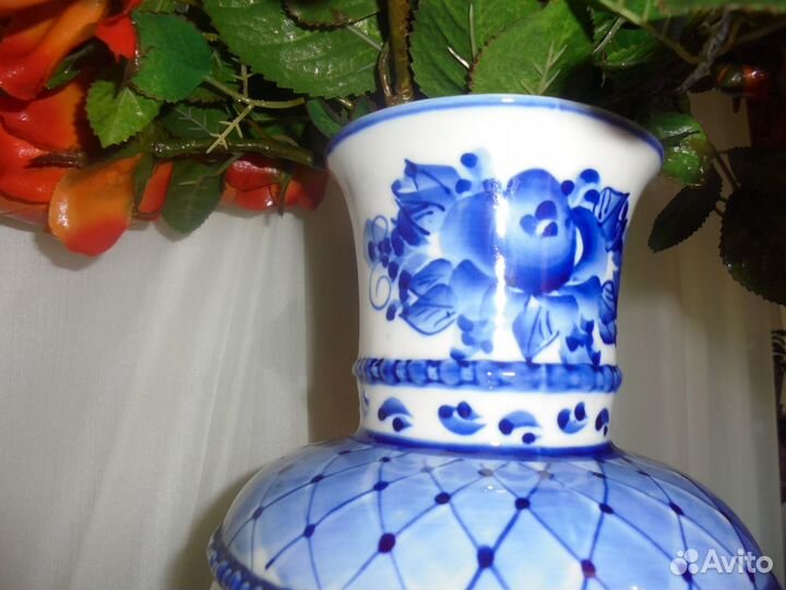 Гжель фарфор авторская ваза 