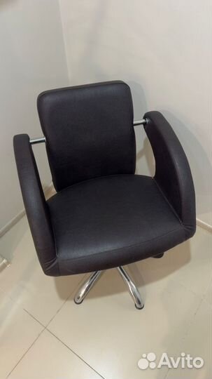 Парикмахерское кресло италия