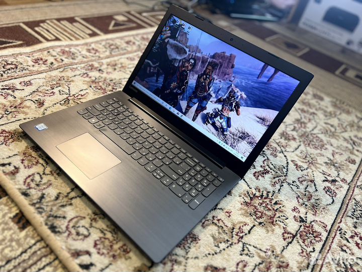 Игровой Ноутбук Lenovo i3-7020u/8гб/MX 130 2гб