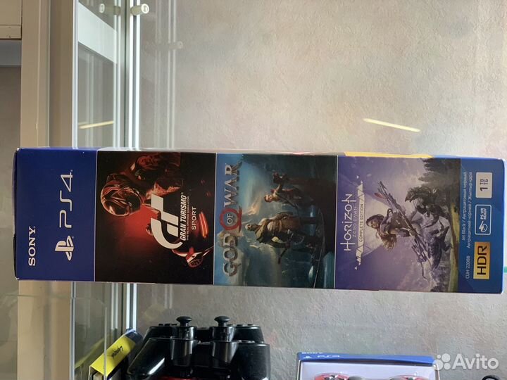 PlayStation 4 slim 1Tb