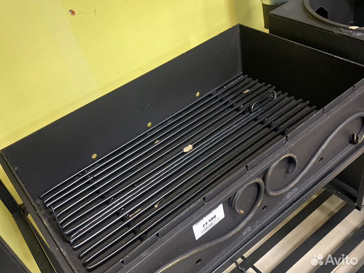 Мангал с крышей с печью