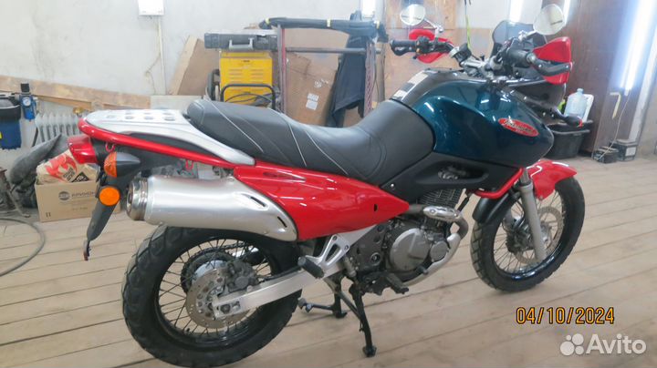 Suzuki XF650
