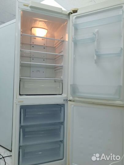 Холодильник Samsung. No frost