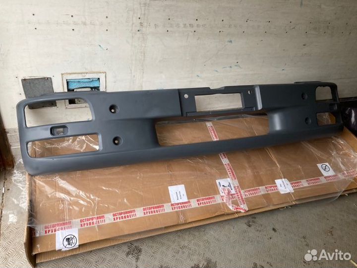 Бампер передний Man Tgl D0834 LFL40/41/42 2005