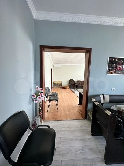 Дом 272,6 м² на участке 6 сот.