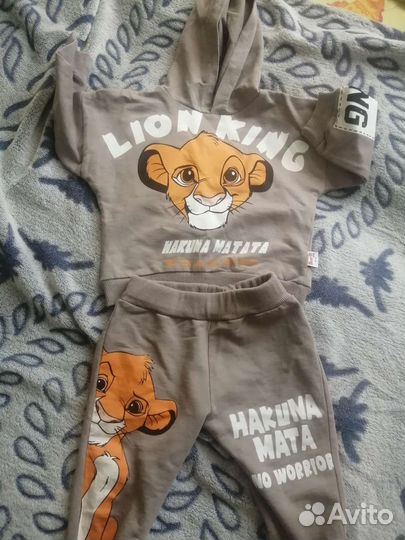 Костюм на мальчика 9 м