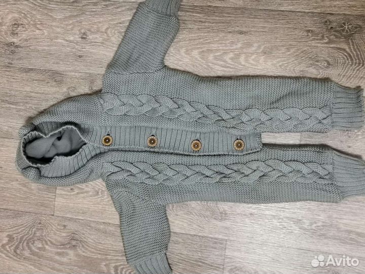 Вязаный комплект на выписку