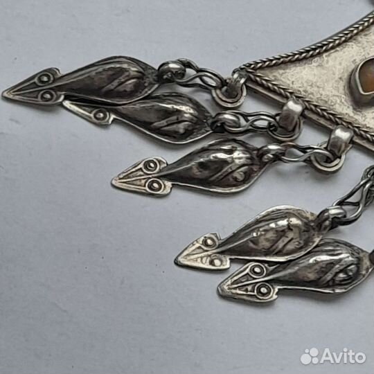 Антикварный восточный амулет подвеска