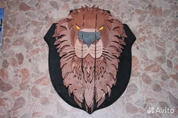 Декоративная голова льва, трофей, чучело