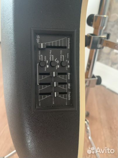 Электро -акустическая гитара Ovation CS 153