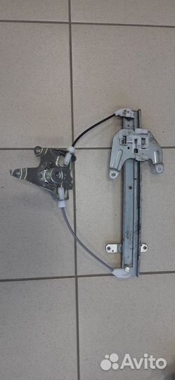 Стеклоподъемники правых дверей almera G15