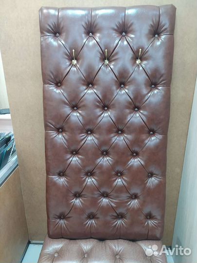 Вешалка для одежды настенная