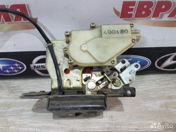 Замок багажника Honda Stepwgn RF7 K20A 2004