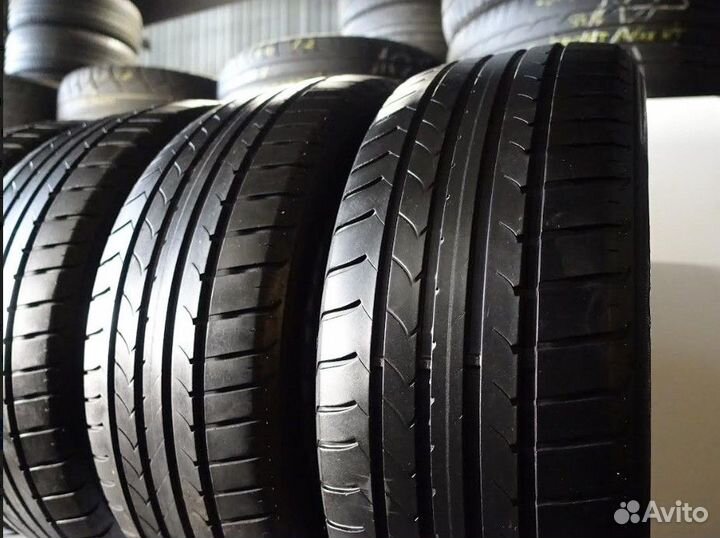 Goodyear EfficientGrip 235/45 R19