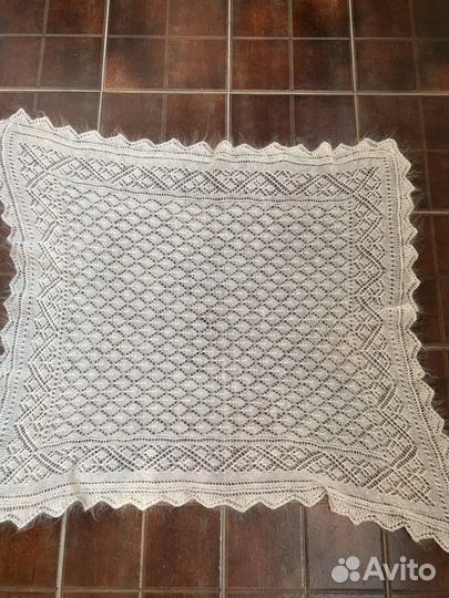 Пуховый платок шаль 130/118