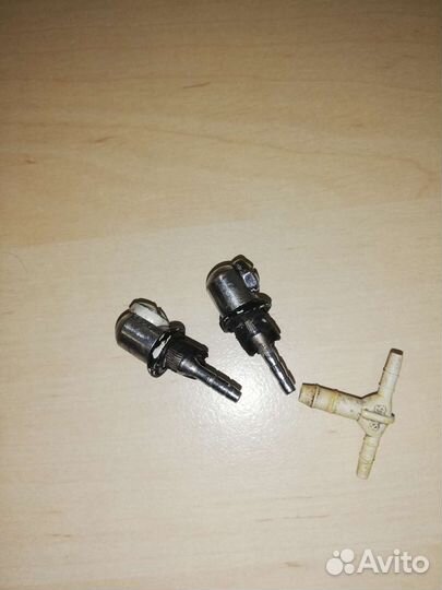 Форсунки стеклоомывателя Ваз 2101