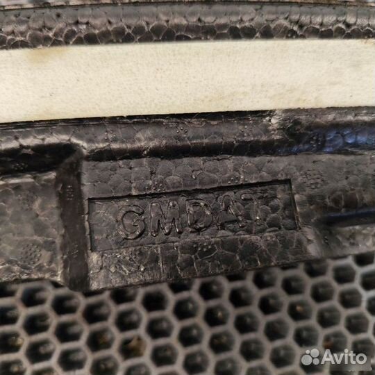 Уплотнитель крыла передний левый Daewoo Gentra