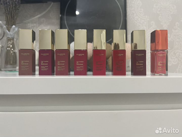 Clarins масло-тинт для губ с кремовой текстурой