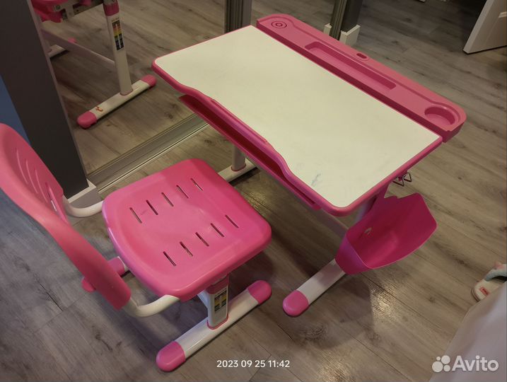 Растущая парта и стул fundesk