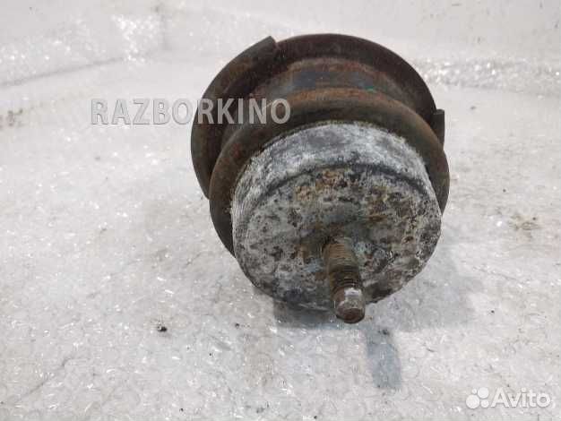 Подушка двигателя Ниссан