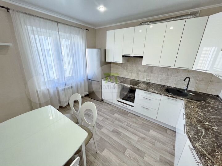 2-к. квартира, 55 м², 8/14 эт.