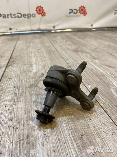 Шаровая опора передняя левая Volkswagen