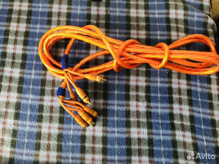 Тюльпаны на усилитель