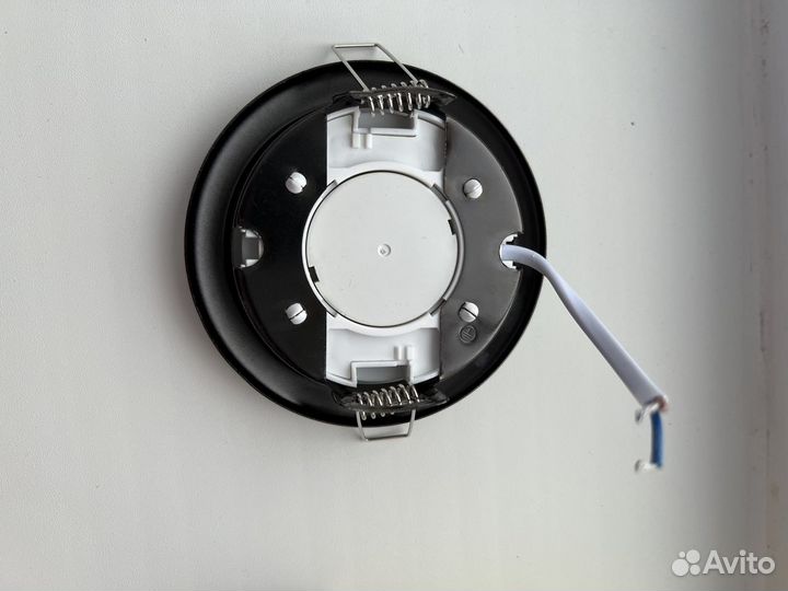 Потолочный светильник