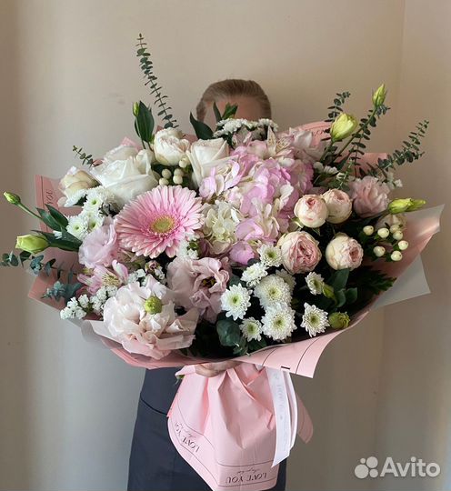 Пышный букет с доставкой