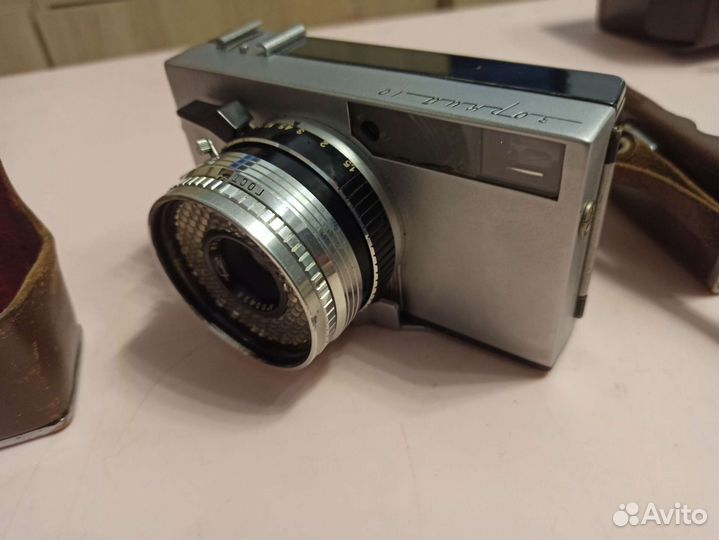 Пленочный фотоаппарат