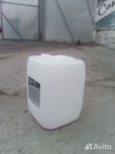 Канистра пластиковая 20 литров бу