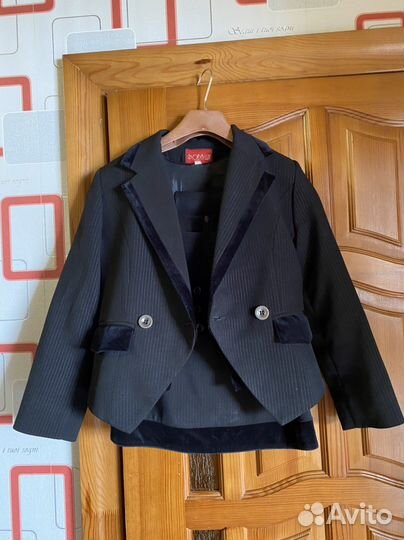 Школьный костюм для девочки