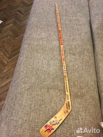 Клюшка хоккейная с автографами цска от 28 кратных