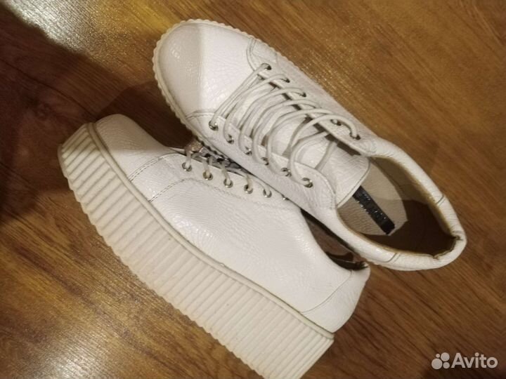 Ботинки, кеды, туфли женские 39 размер lost ink