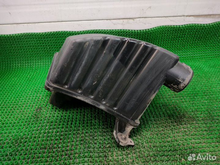 Резонатор воздушного фильтра Ford Mondeo 3 cjba