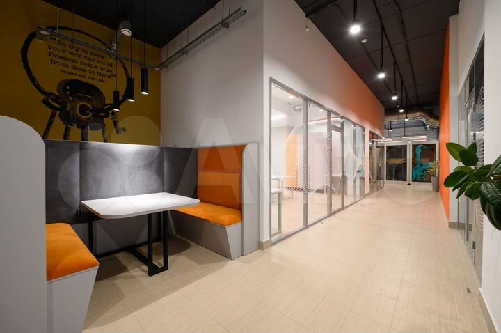 Рабочее место в офисе