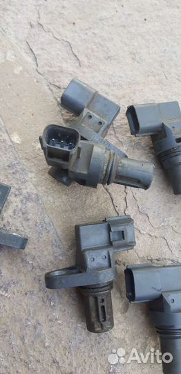 Датчик распредвала Мазда 3 j5t30571 Z6 mazda