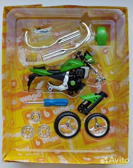 Сборная модель мотоцикла Kawasaki Z1000 1:18