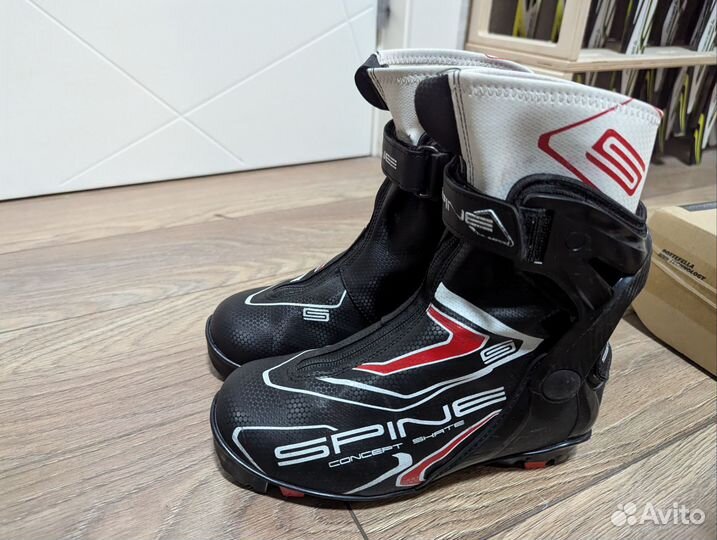 Лыжные ботинки Fischer 34, 35 размера коньковые