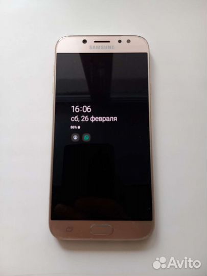 Смартфон Samsung Galaxy j7 2017 16Gb Gold