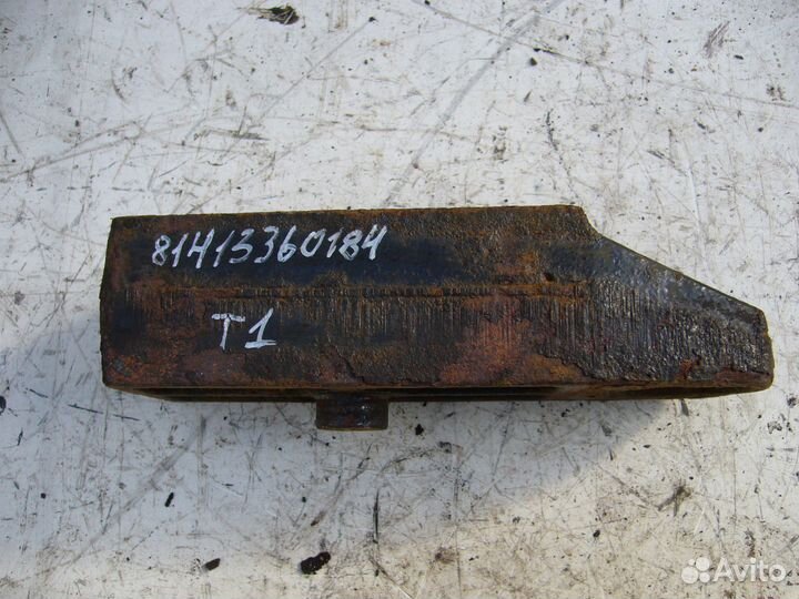 Проставка передней рессоры нижняя MAN TGS, TGA