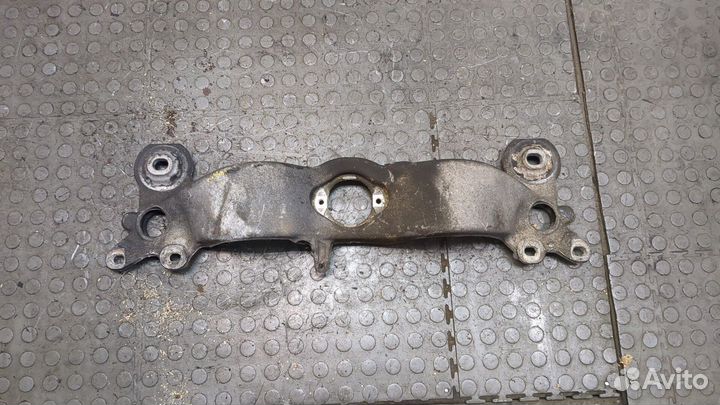 Балка под кпп Audi A4 (B6), 2004