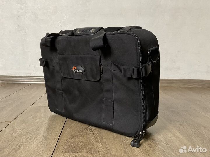 Большая сумка рюкзак для фотоаппаратуры Lowepro