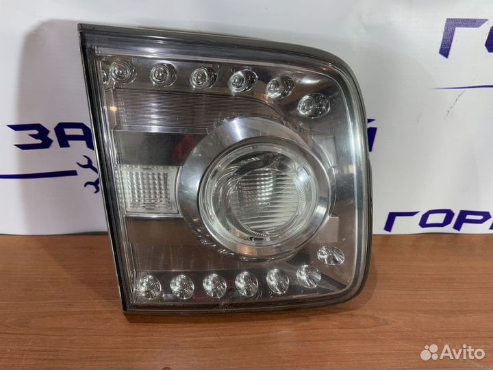 Фонарь задний Nissan Patrol