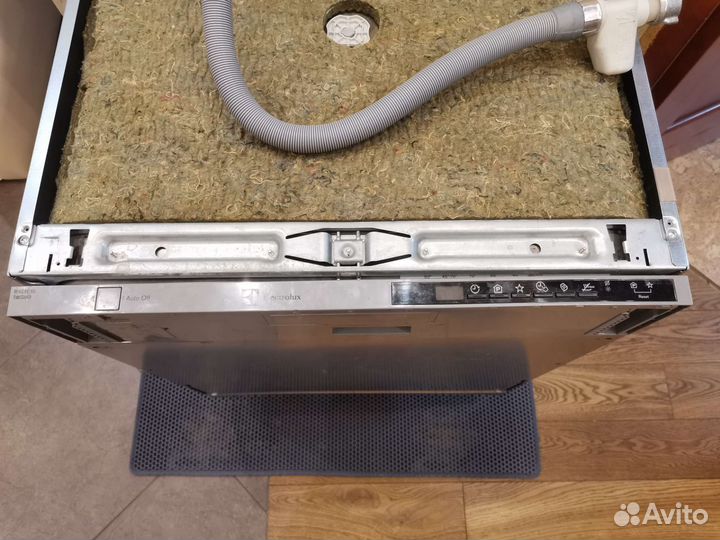 Посудомоечная машина Electrolux 60